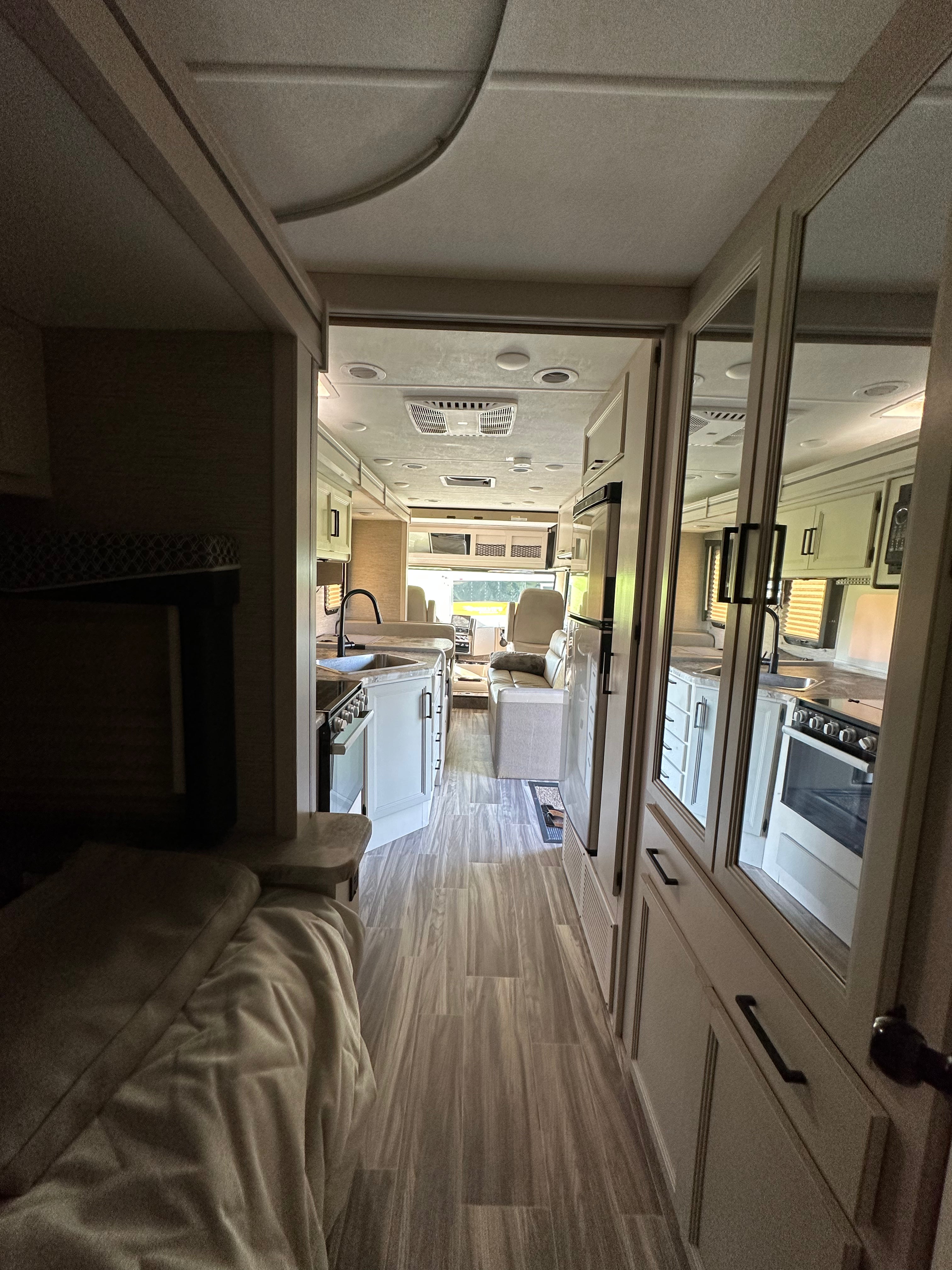 2021 Ford F53 Ace Motorhome